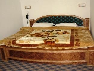 Grand Sultan Hotel Srinagar  Bagian luar foto