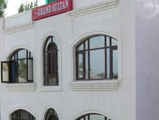 Grand Sultan Hotel Srinagar  Bagian luar foto